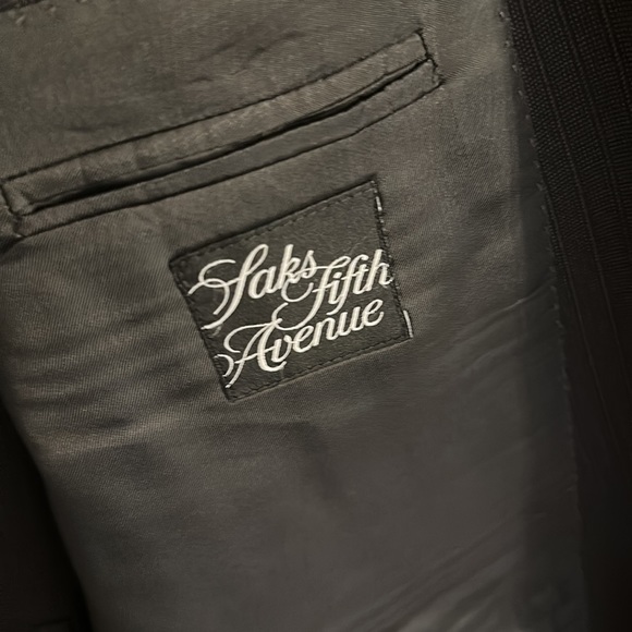 Stunning  ermenegildo zegna  2 piece suit 3 button. Beautiful Italian quality - Picture 5 of 8